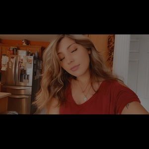 Meet your Posher, Marissa